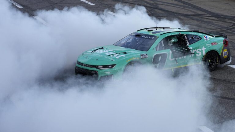 Elliott Vence em Martinsville e Quebra o Arranque Sem Triunfos da Hendrick