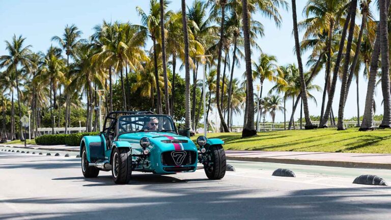 Caterham Veste-se de Miami e Lança Edição Exclusiva que Celebra o Espírito do Motorsport